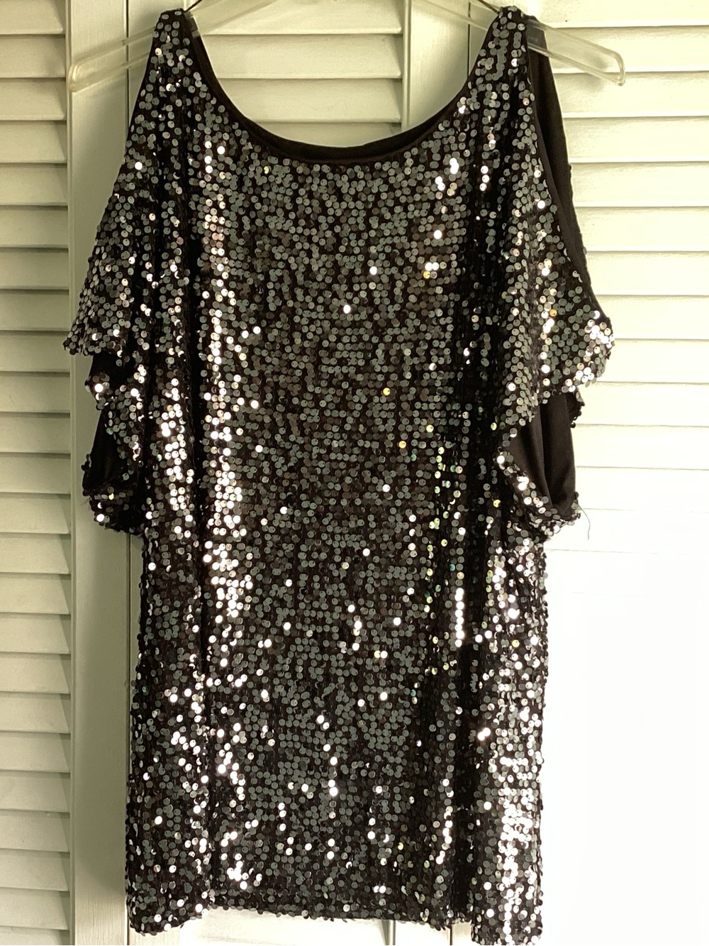 Adrianna Papell Silver Sequin Cold-Shoulder Top 2X